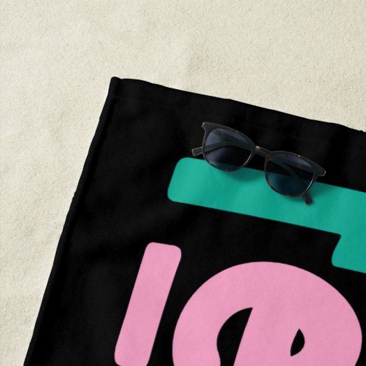 Kleurrijke 6e klas leraar strandlaken (In situ)