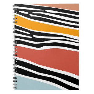 Kleurrijke abstracte vormen met zebraprintontwerp notitieboek