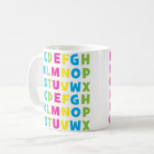 Kleurrijke Alfabet Letters Koffiemok (Voorkant links)