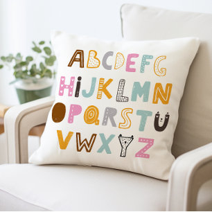 Kleurrijke alfabet letters kussen, ABC Kussen