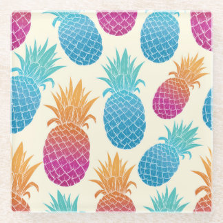 Kleurrijke ananas lichtgele achtergrond glazen onderzetter