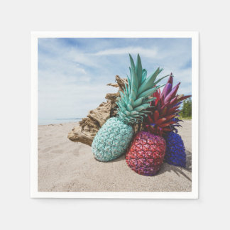 Kleurrijke ananas op een Sandy Beach Papier servet