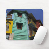 Kleurrijke architectuur van de buurt La Boca Muismat (Met muis)