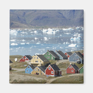 Kleurrijke architectuur van de stad, Narsaq, Magneet