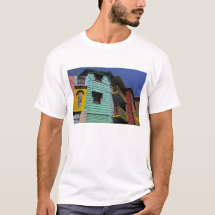 Kleurrijke architectuur van de wijk La Boca T-shirt
