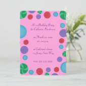 Kleurrijke artistieke stippen verjaardagsfeestuitn kaart (Staand voorkant)
