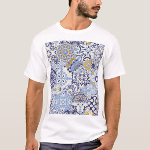 Kleurrijke Azulejos tegels: handgetekend patroon. T-shirt