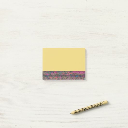 Kleurrijke bakstenen muur textuur rand post-it® notes (Op bureau)
