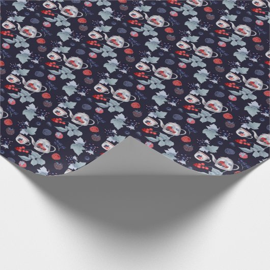 Kleurrijke bessen, theeapots en kopjes op marinebl cadeaupapier (Hoek)