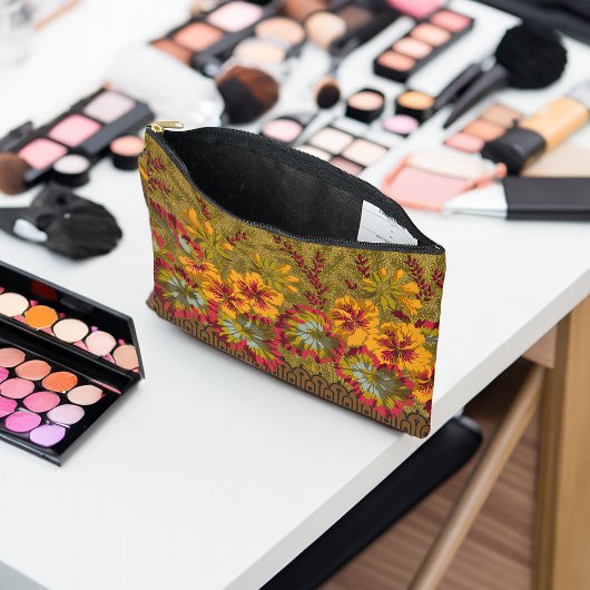 Kleurrijke bloeiende Nasturtiums bessen en twijgen Etui