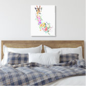 Kleurrijke Bloemen Boeket Giraffe Canvas Print (Insitu (Slaapkamer))