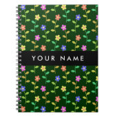 Kleurrijke bloemen, groene achtergrond, zwart notitieboek (Voorkant)