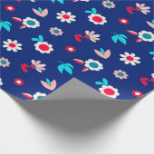 Kleurrijke bloemen op een donkerblauwe achtergrond cadeaupapier (Hoek)