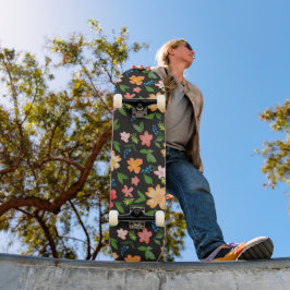Kleurrijke bloemen persoonlijk skateboard