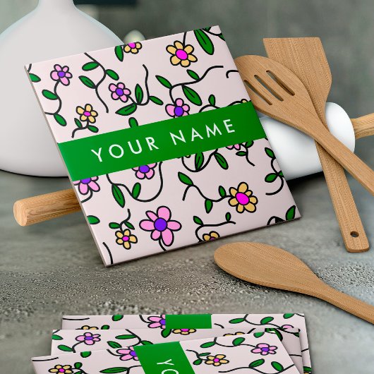 Kleurrijke bloemen, roze achtergrond, groen tegeltje