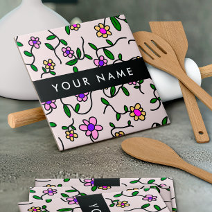 Kleurrijke bloemen, roze achtergrond, zwart tegeltje