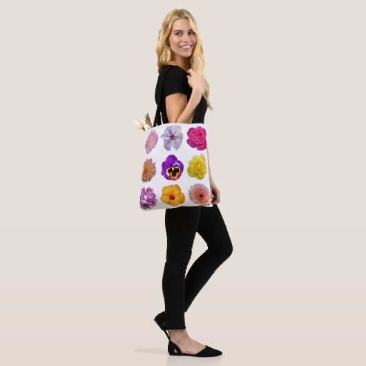 Kleurrijke bloemen tote bag (Op model)