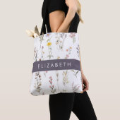 Kleurrijke bloemen, wilde bloemen, groen, Jouw naa Tote Bag (Dichtbij)