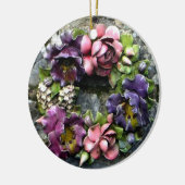 Kleurrijke bloemrijke kerkhof krans keramisch ornament (Links)