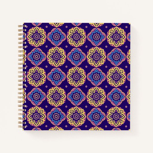 Kleurrijke Boho Chic Mandala Patroon Notitieboek (Voorkant)