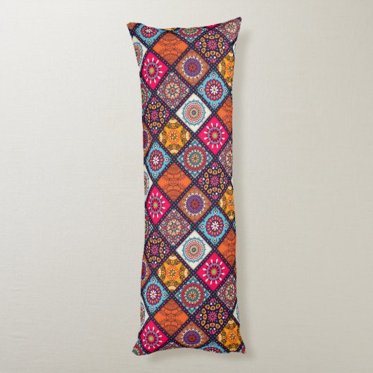 kleurrijke boho - stijl lichaamskussen (Achterkant (Verticaal))