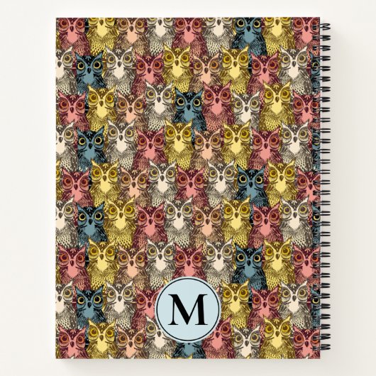 Kleurrijke Boho Woodland Uil Patroon & Monogram Notitieboek (Achterkant)
