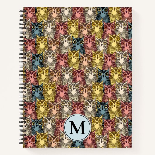 Kleurrijke Boho Woodland Uil Patroon & Monogram Notitieboek (Voorkant)