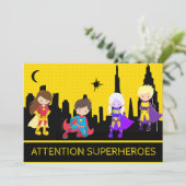 ** Kleurrijke Bold SUPERHEROS Kids Verjaardagsfees Kaart (Staand voorkant)