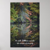 Kleurrijke bomen reflecteren op het kalme water poster (Voorkant)