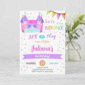 Kleurrijke Bounce House verjaardagsuitnodiging Kaart (Staand voorkant)