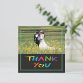 Kleurrijke "brief met een hart" trouwfoto bedankkaart (Staand voorkant)