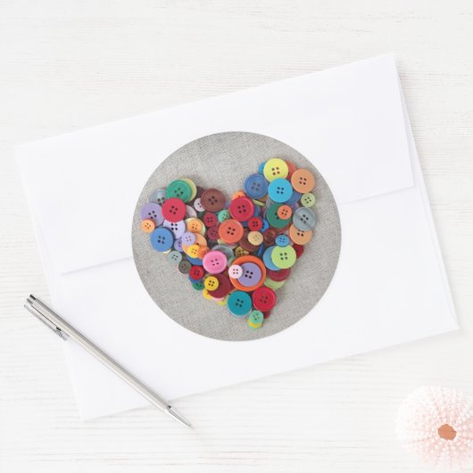 Kleurrijke Buttonnen Hart Ronde Sticker (Envelop)