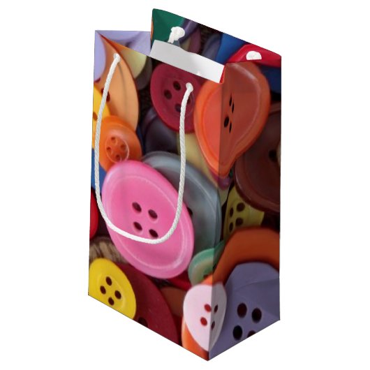 Kleurrijke Buttonnen Klein Cadeauzakje (Achterkant Gekanteld)