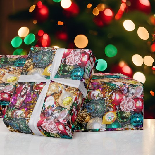 Kleurrijke cadeautjes voor kerstbomen cadeaupapier