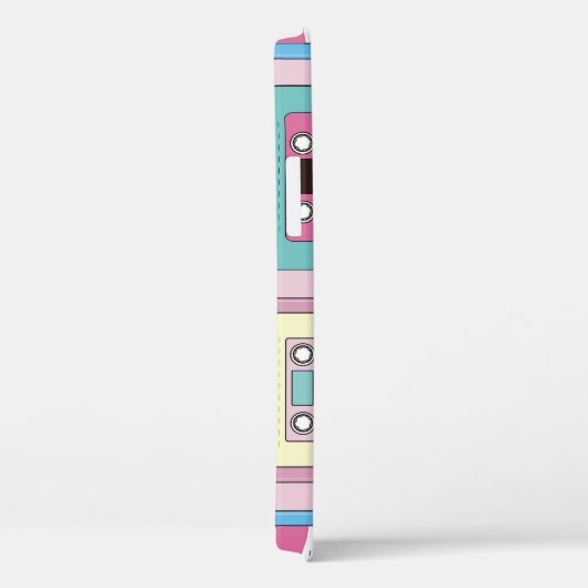 Kleurrijke cassettes, roze achtergrondpatroon. Case-Mate iPhone case (Achterkant / Rechts)