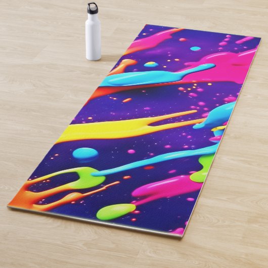 Kleurrijke Chaos in Abstracte Splatter Yogamat (In situ)