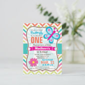 Kleurrijke Chevron Butterfly verjaardagsfeestje Uitnodiging Briefkaart (Staand voorkant)