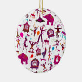 kleurrijke cirkeltekens op wit keramisch ornament (Rechts)