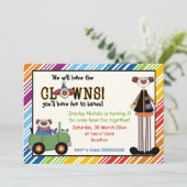 Kleurrijke clown gestreepte border kids verjaardag kaart (Staand voorkant)