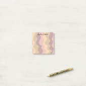 Kleurrijke curven aangepast grafisch logo aangepas post-it® notes (Op bureau)