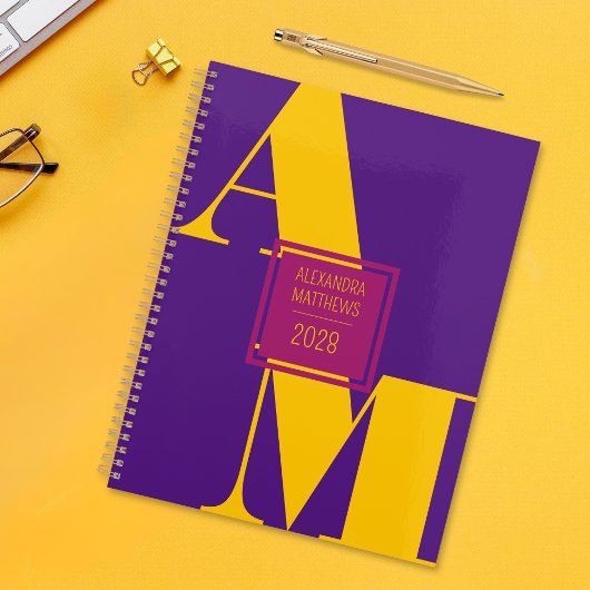 Kleurrijke Custom Year Monogram en Naam Planner