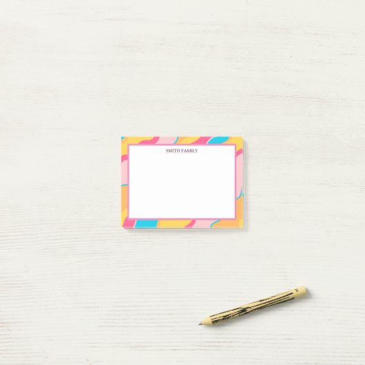 Kleurrijke diagonaal-strips post-it® notes (Op bureau)