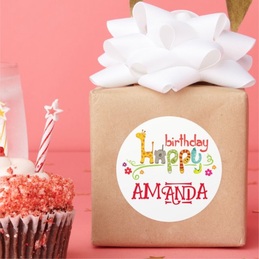 Kleurrijke dierlijke karakters Gelukkige Verjaarda Ronde Sticker (Feest)