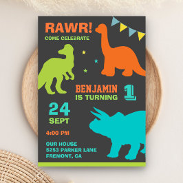 Kleurrijke dinosaurus eerste verjaardagsfeest uitn kaart
