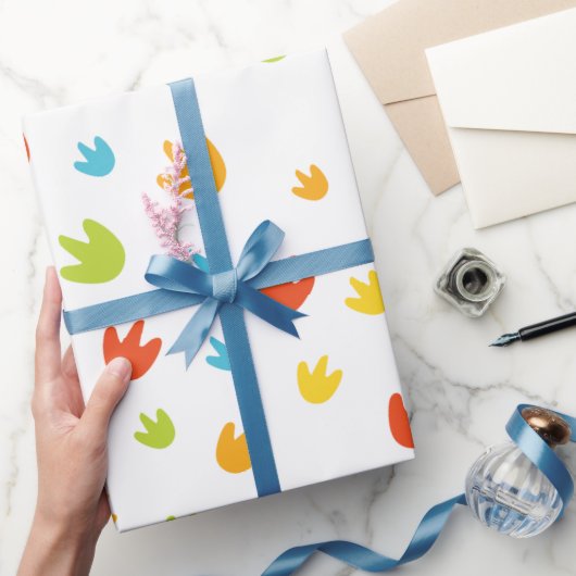 Kleurrijke Dinosaurus Voetafdrukken Verjaardagsfee Cadeaupapier (Geschenken)