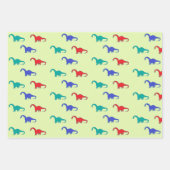 Kleurrijke dinosaurussen patroon op groen inpakpapier vel (Voorkant)