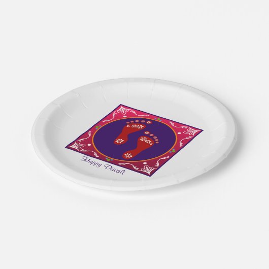 kleurrijke diwali rangoli met voetafdruk papieren bordje (Gekanteld)