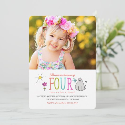 Kleurrijke Doodles 4e verjaardagsfeest Uitnodiging (Staand voorkant)