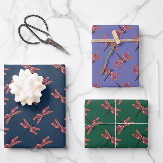 Kleurrijke Dragonfly Patroon op Donkere Achtergron Inpakpapier Vel (Voorkant)