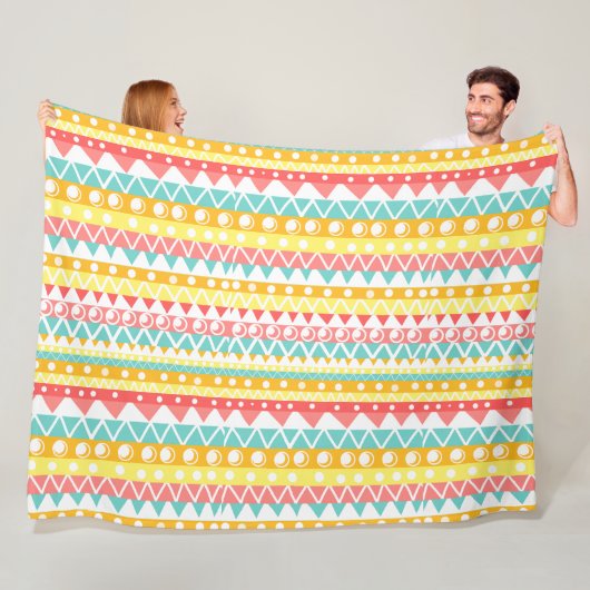 Kleurrijke driehoeken en cirkels fleece deken (In situ)